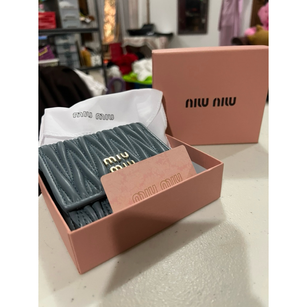 Miu dompet kulas