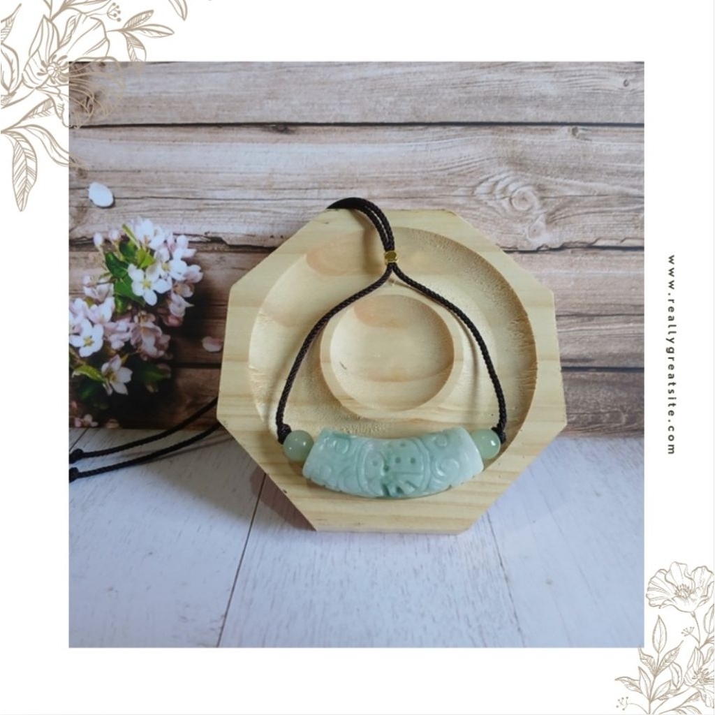 Pendant Giok Asli Burma Double Ukir