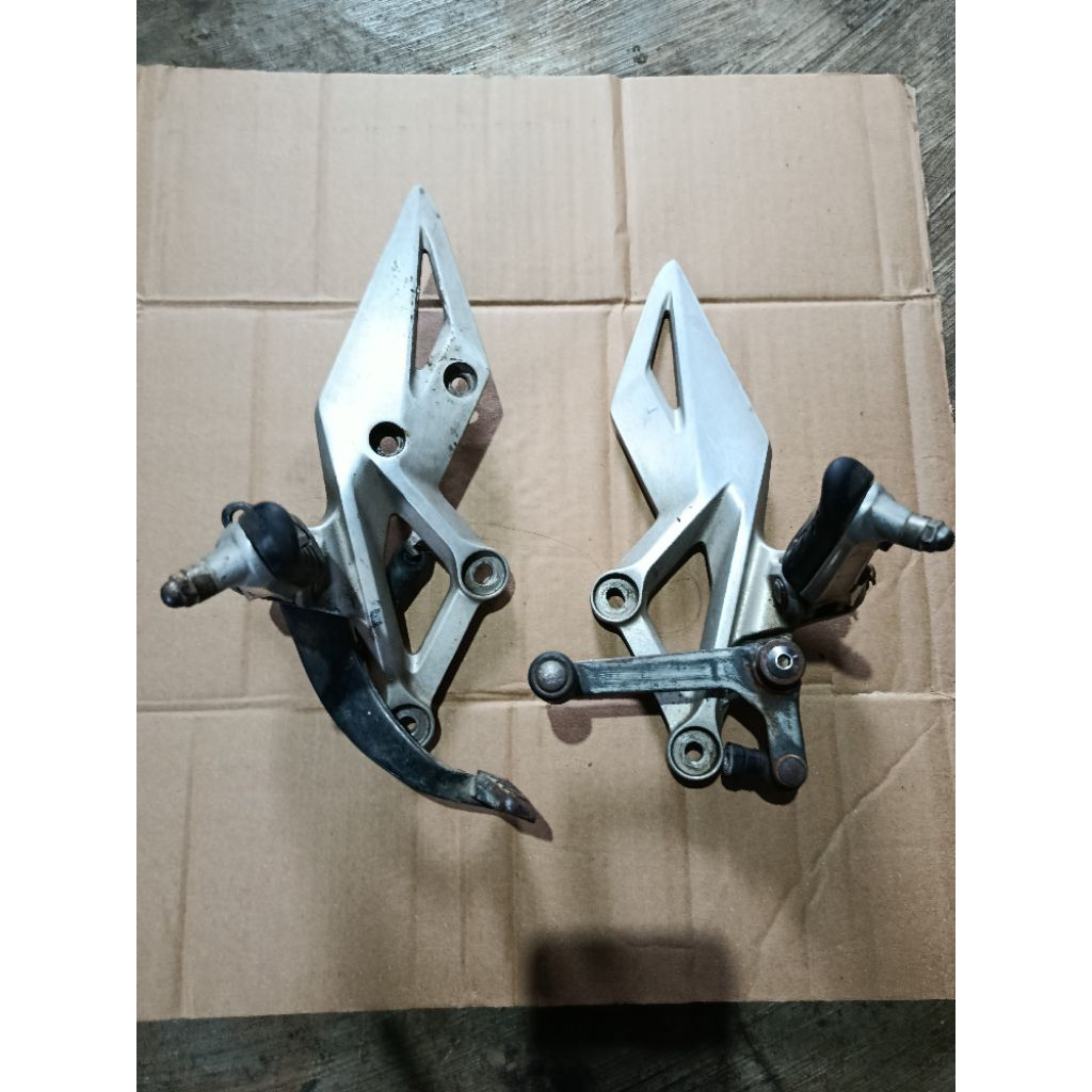 FootStep step depan Honda CBR 150R facelift