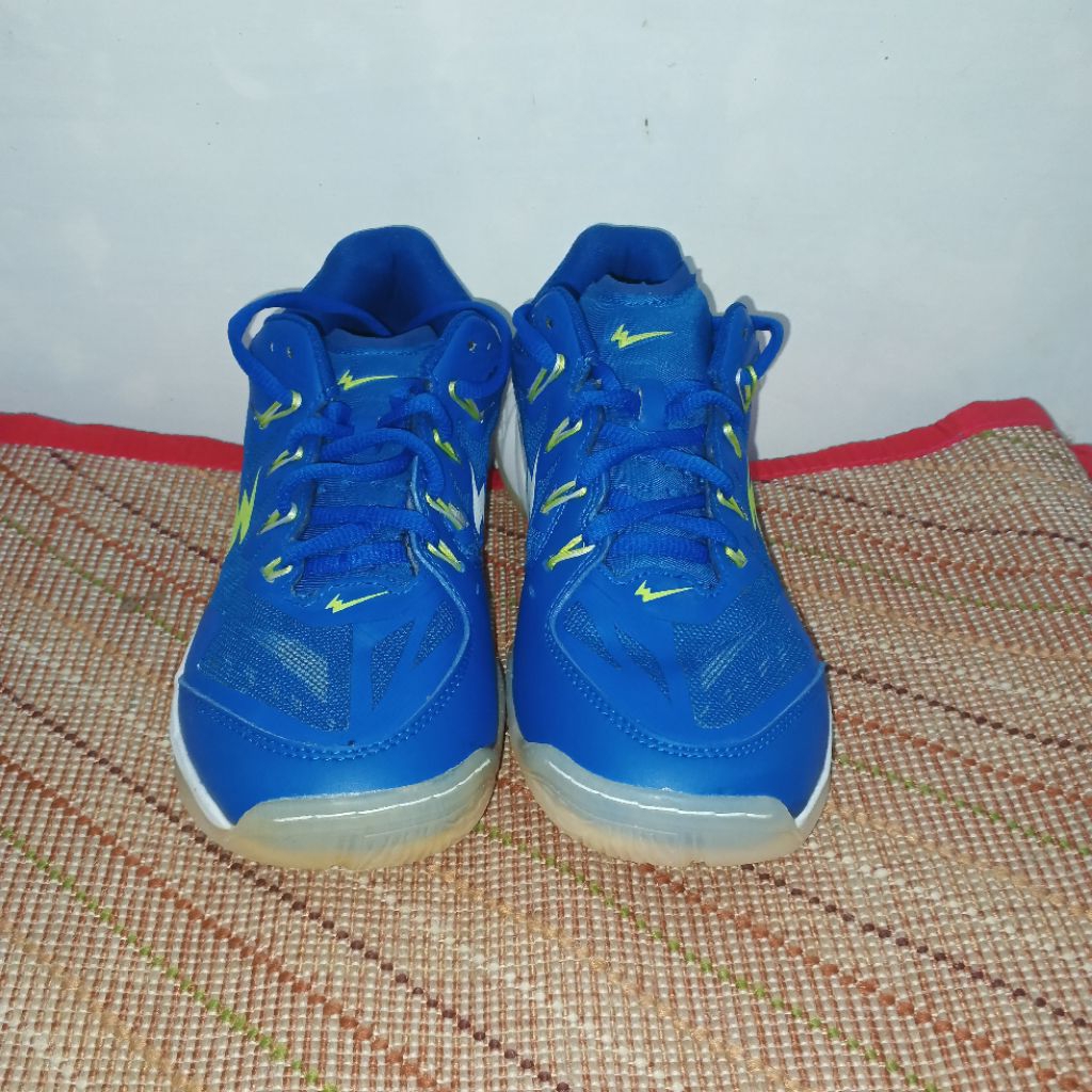 Sepatu Olahraga Badminton - Eagle PNR Superblast