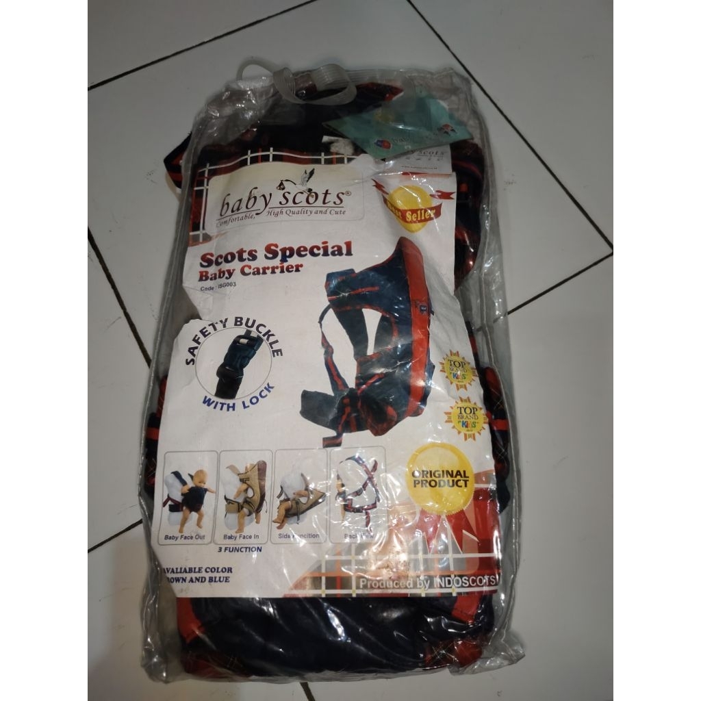 Baby Scots gendongan bayi