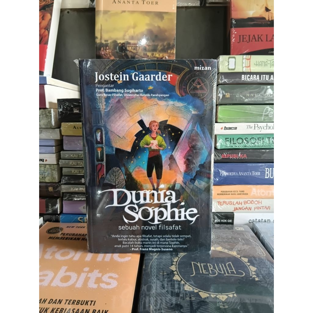 BUKU DUNIA SOPHIE