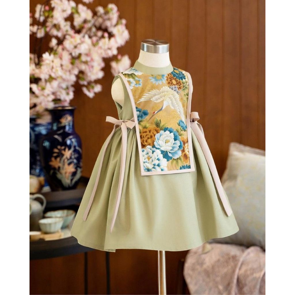 Preloved Girl Party Dress Poppuri Kids CNY Cheongsam Baju Imlek Anak ex Photoshoot