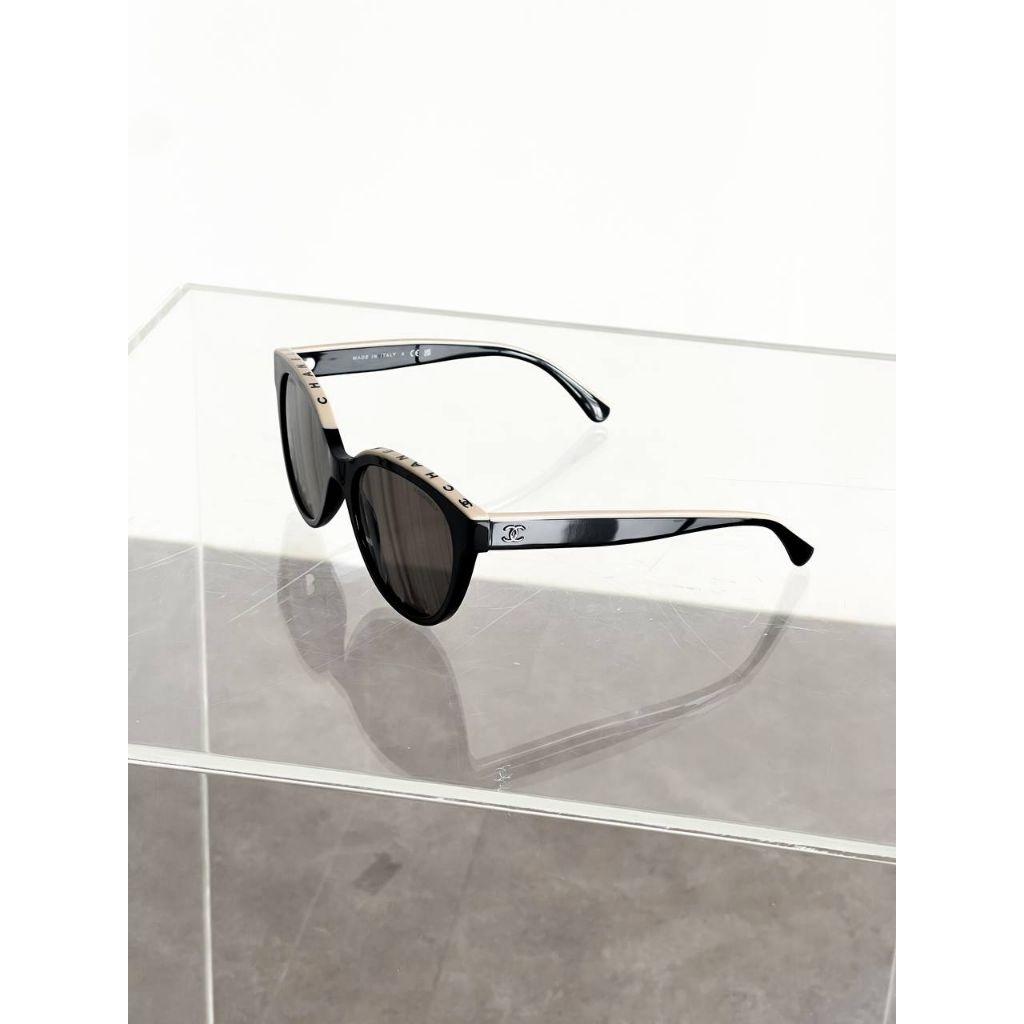 CHANEL Butterfly Sunglasses Round Logo Black/Beige