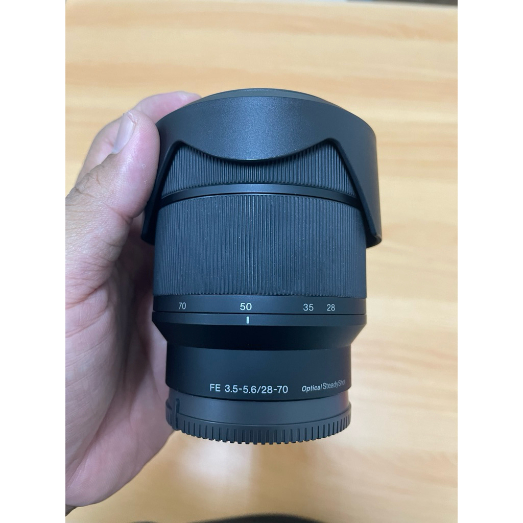Lensa Sony FE 28-70mm