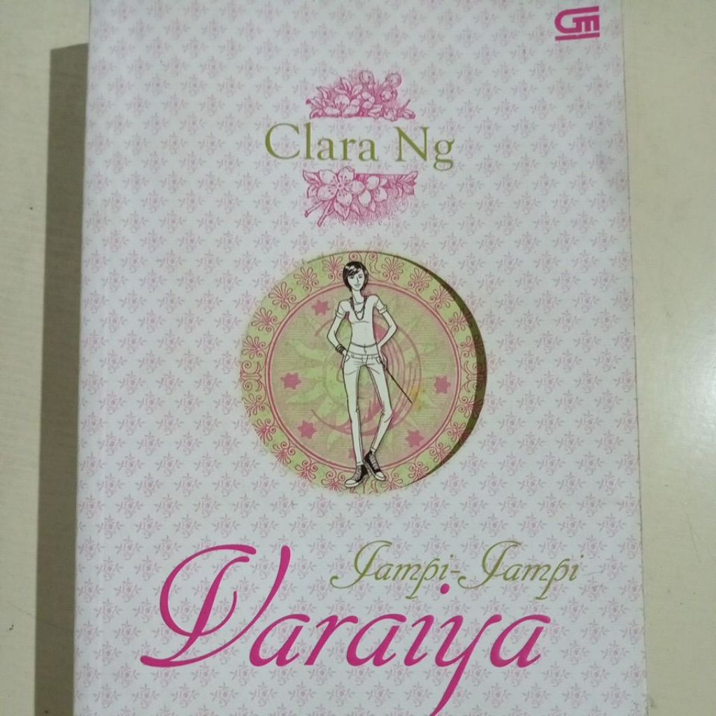 Novel judul Jampi-Jampi Varaiya oleh Clara Ng
