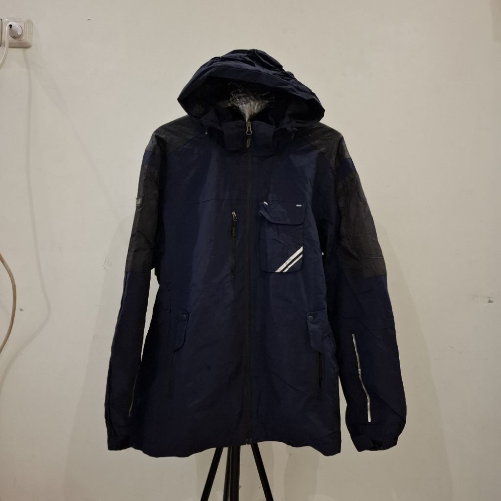 JAKET OUTDOOR T-BUC WATERPROOF SECOND