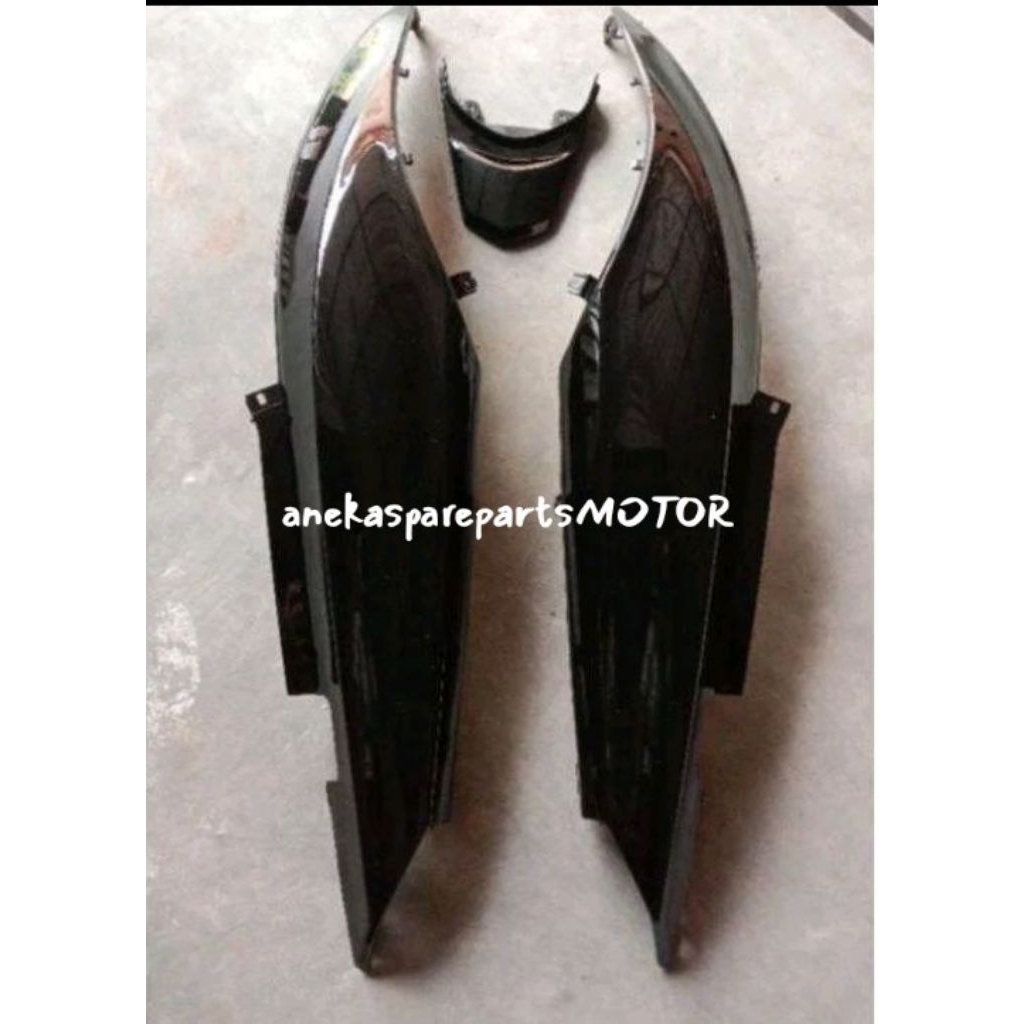 Body Kanan Kiri plus pet belakang Motor Mio J & GT