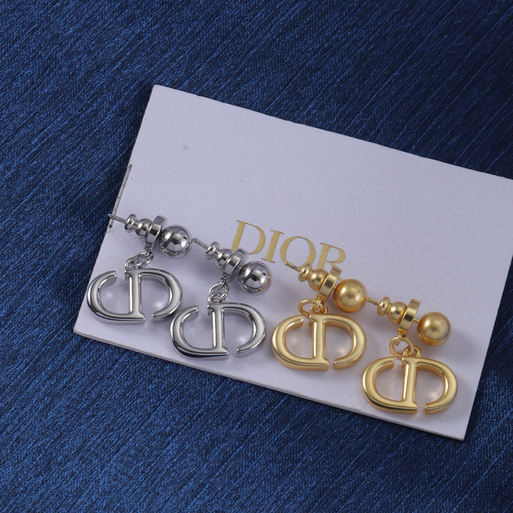 Anting-anting CD sederhana anting-anting wanita emas dan perak hadiah yang indah