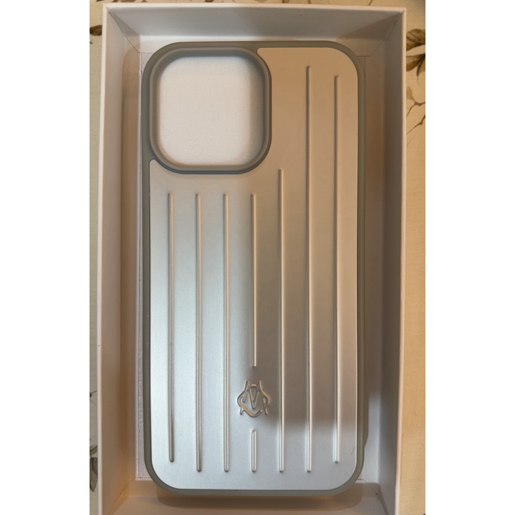 iphone 16 pro max rimowa case