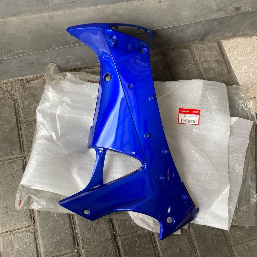 64400 KTM 850FMT COVER SAYAP DALAM SUPRA X125 LAMA BIRU METALLIC KANAN ORIGINAL AHM NOS