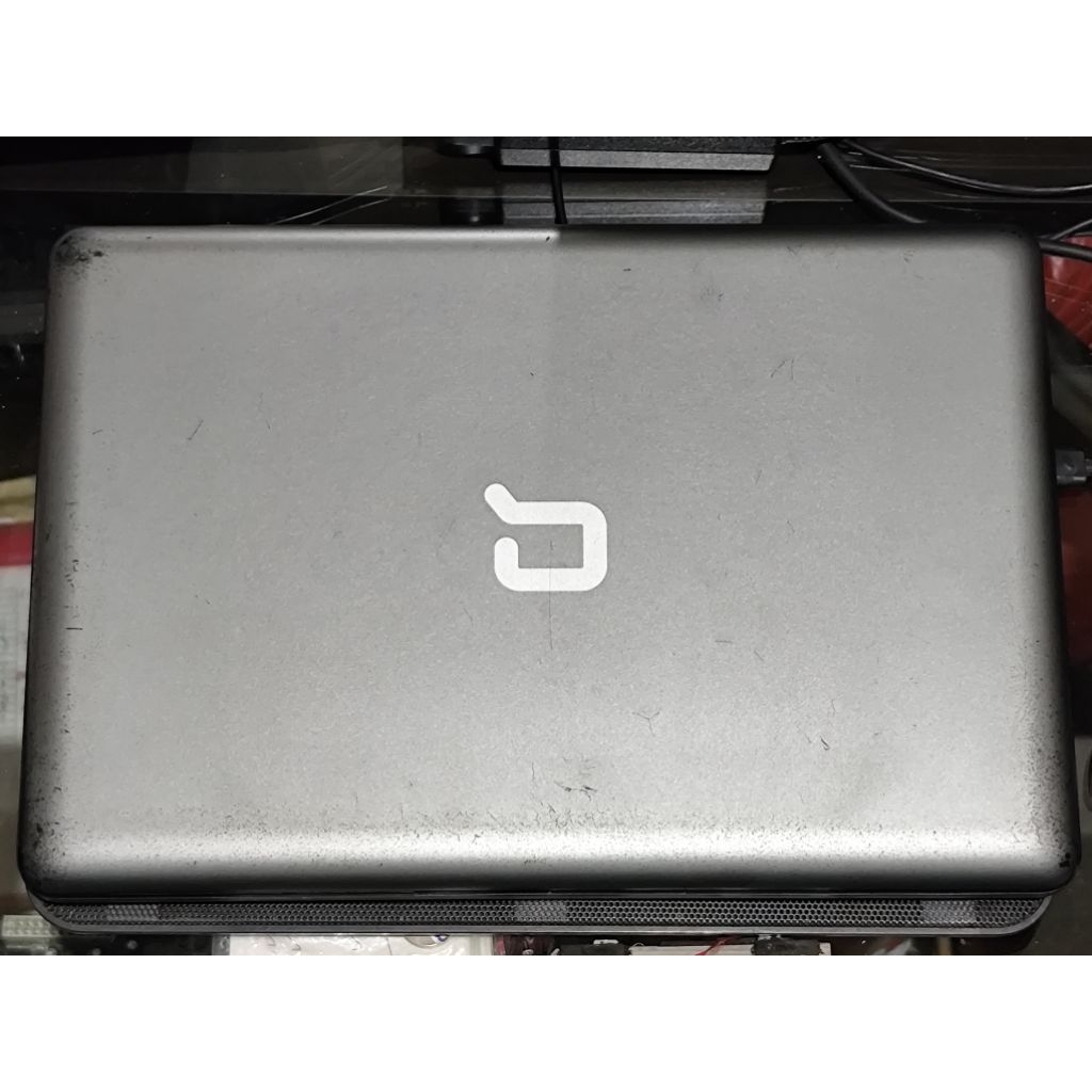 Laptop Compaq Presario CQ43 RAM 4GB / HDD 500GB Unit + Adaptor Baterai BARU