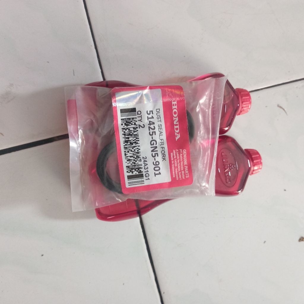 OLI+SEAL SHOCK DEPAN HONDA BEAT VARIO SCOOPY GRAND SUPRA JUMBO