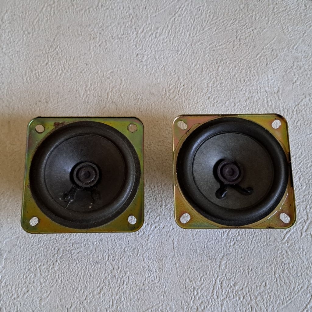 Sepasang Speaker Satelit Simbadda Copotan Mati