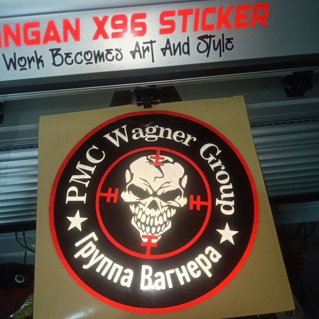 Sticker Wagner Group Rusia 25x25cm | Bahan Cutting Sticker Reflektif