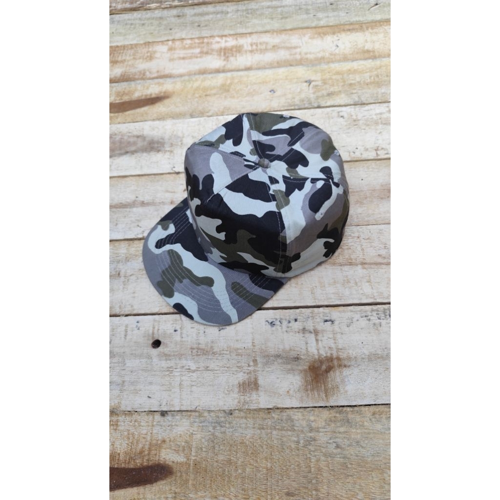 topi camo vintage