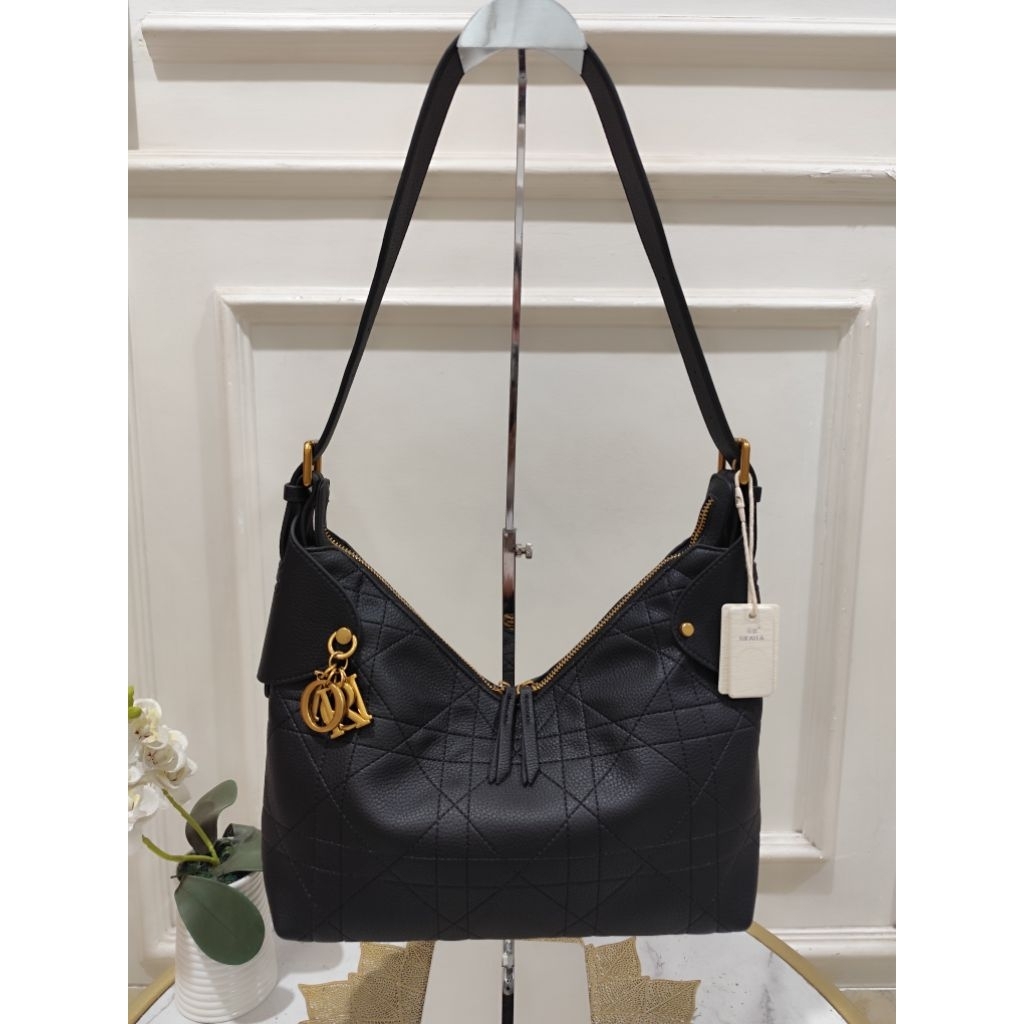 Tas wanita brand metea Dupe dior