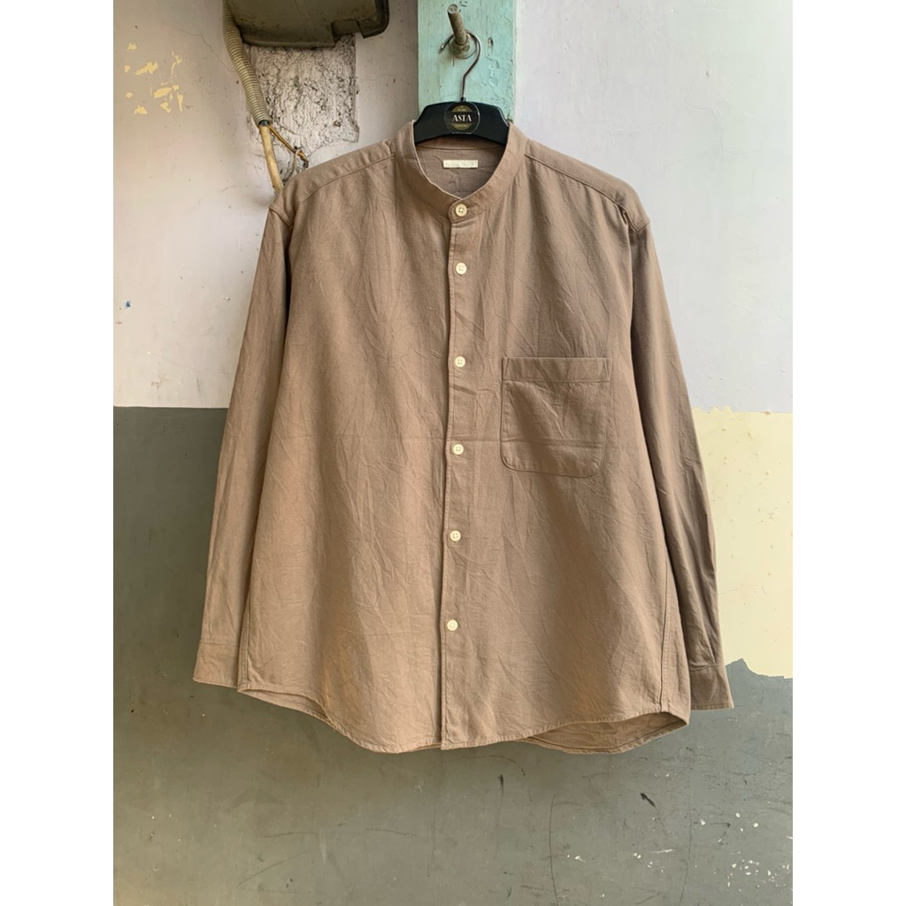 kemeja kerah shanghai pria GU soft flanel lengan panjang preloved