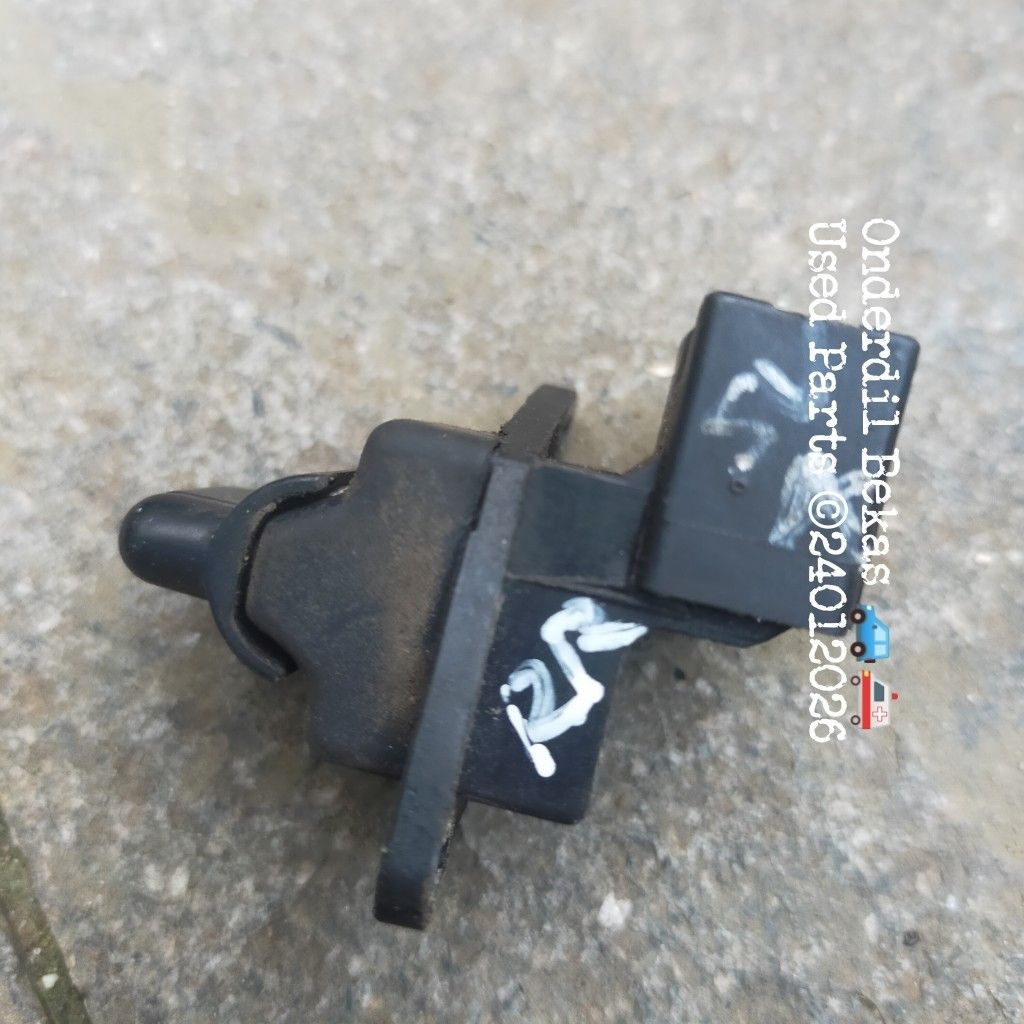 saklar power window kanan Belakang RH Honda Accord Cielo sv4