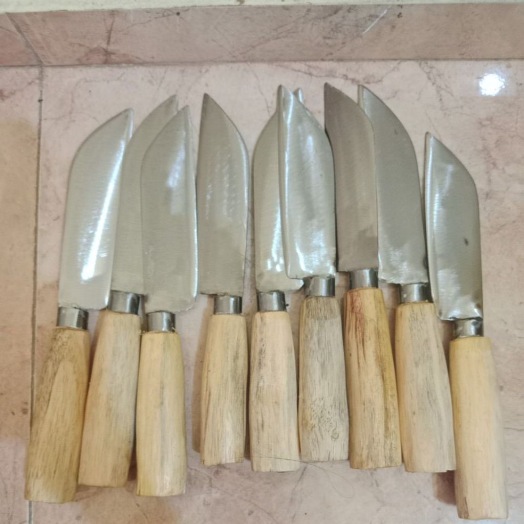 pisau dapur bahan selendang gergaji