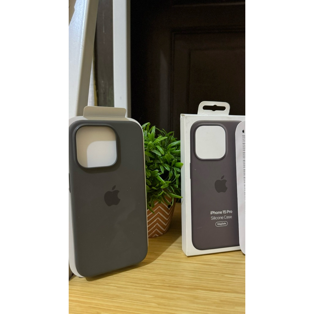 Casing Iphone 15 Pro Ibox