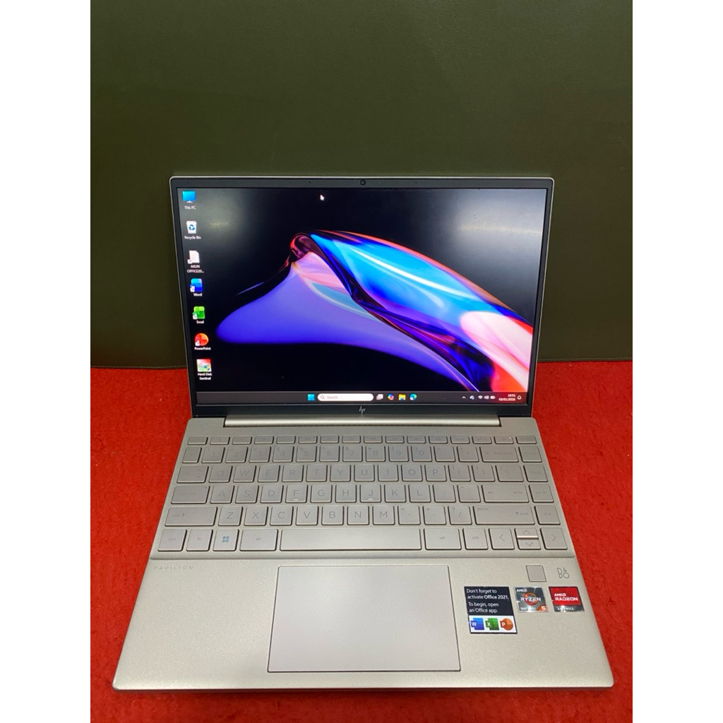 Hp pavilion aero 13 Amd ryzen 5-7535u ram 16 gb ssd 512 gb wuxga 100% srgb win 11 ori