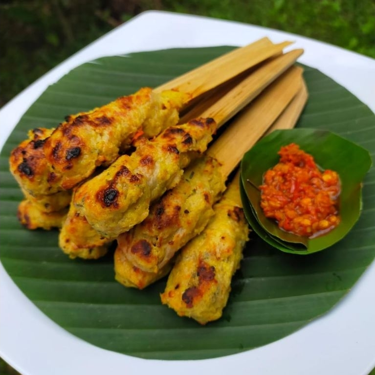SATE LILIT AYAM KHAS BALI