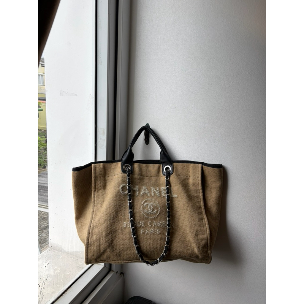 chanel tote bag