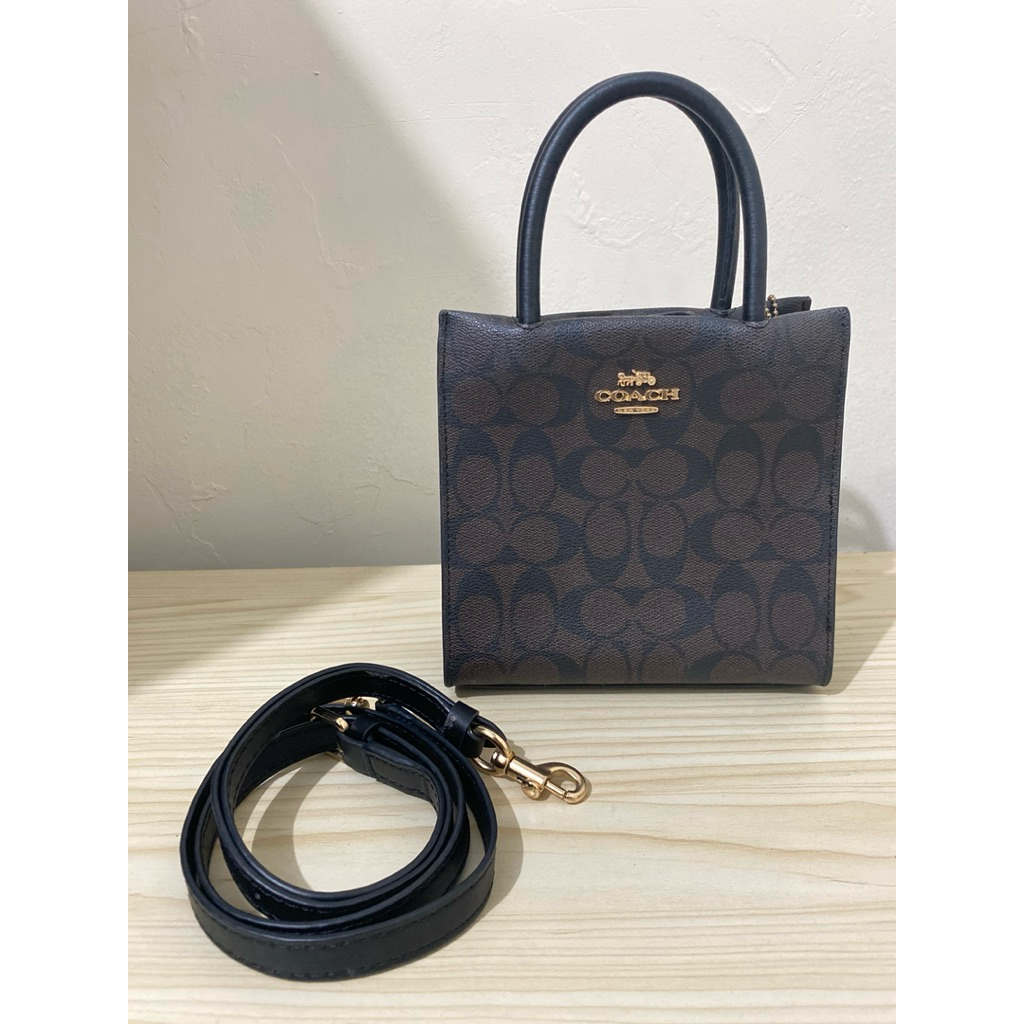 Preloved Sling bag Coach Mini Callyl