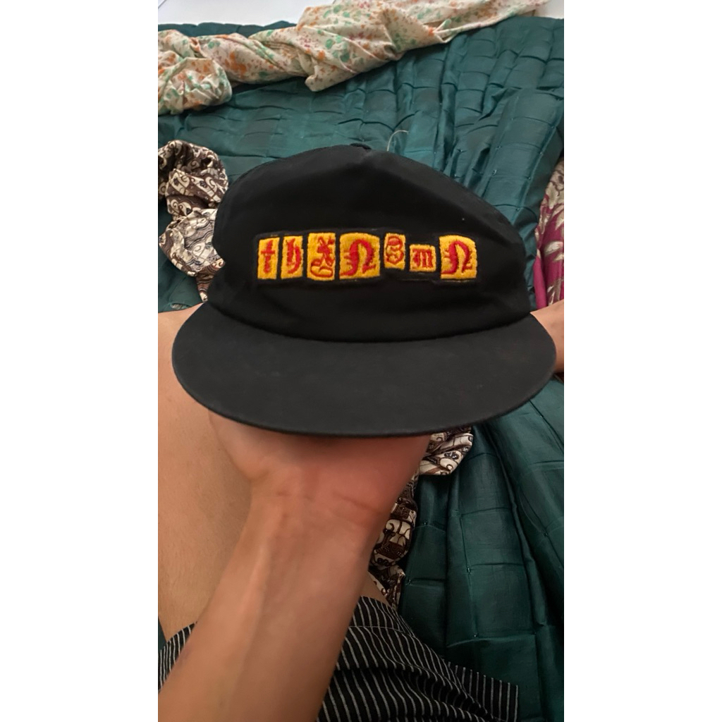 6 PANEL BLACK THANKSINSOMNIA