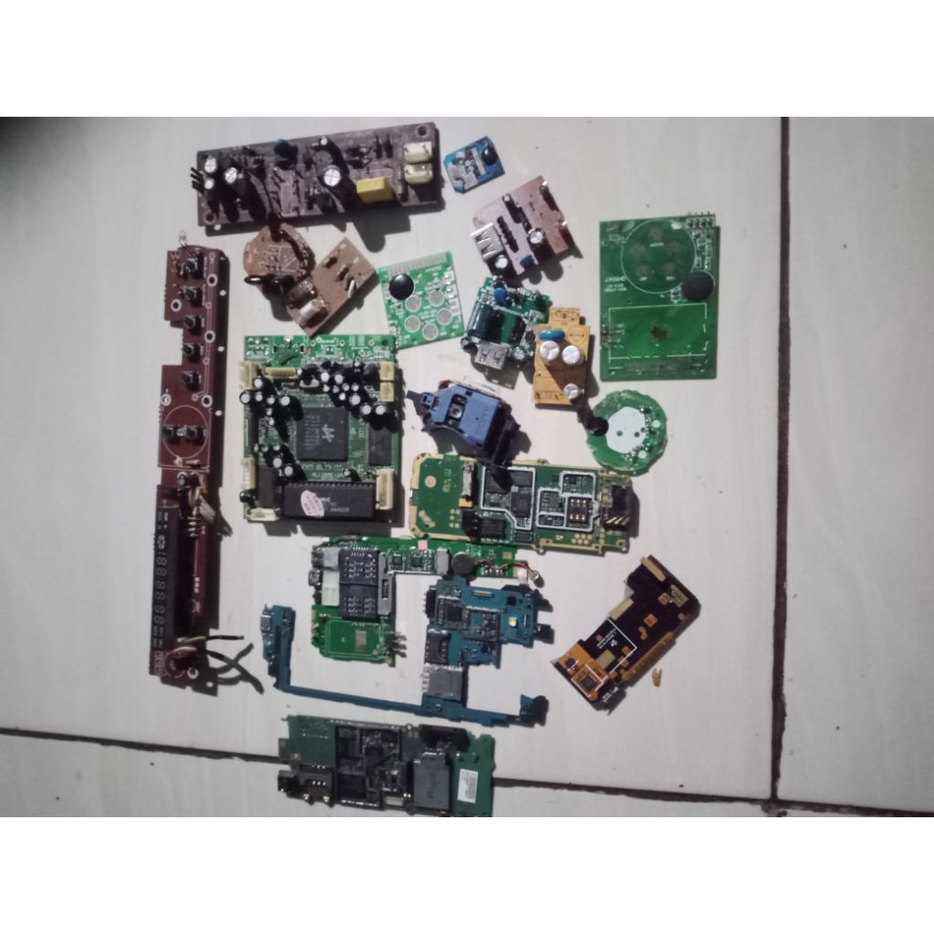 pcb,hp,bekas