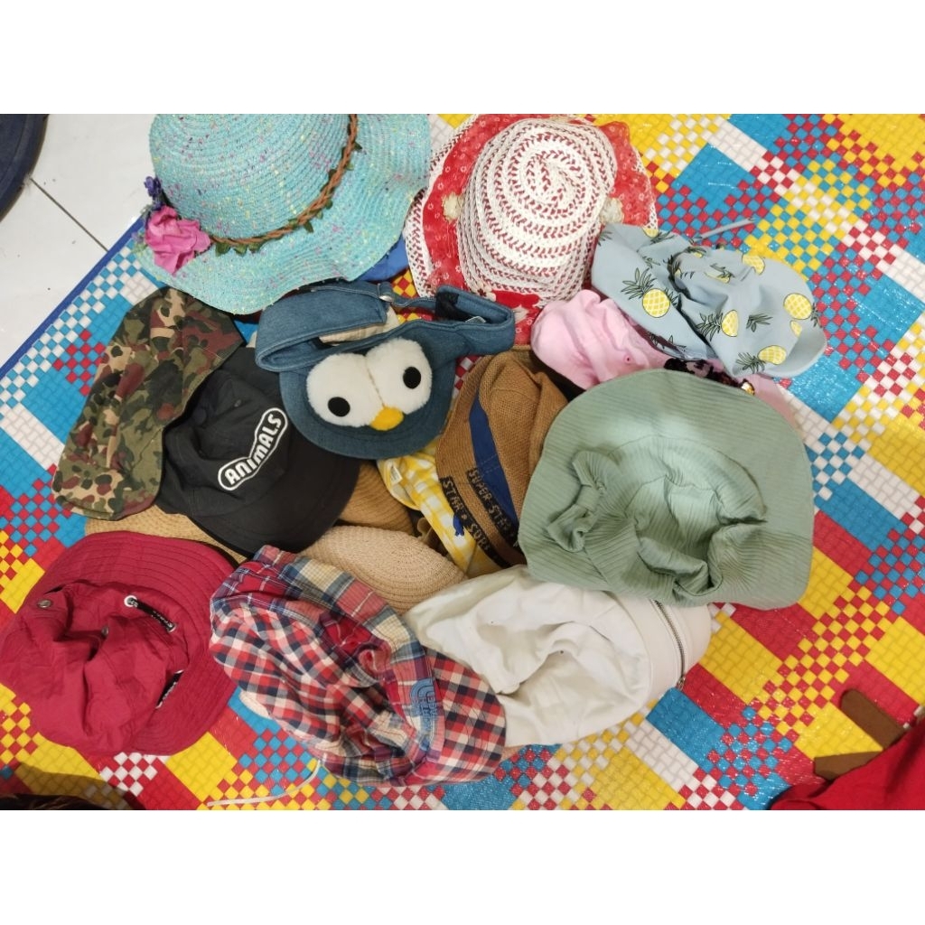 Borongan topi anak 45.000/19 pcs