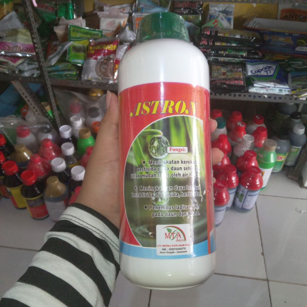 ASTRON - Perekat, Perata & Penembus Pestisida Premium (CV. Mitra Tani Abadi Jaya) Murah Meriah