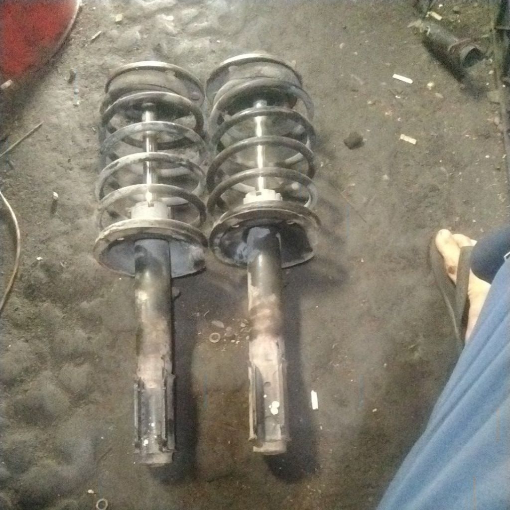 SHOCKBREAKER SHOCK PER DEPAN SET VOLVO 960 COPOTAN ORIGINAL GARANSI
