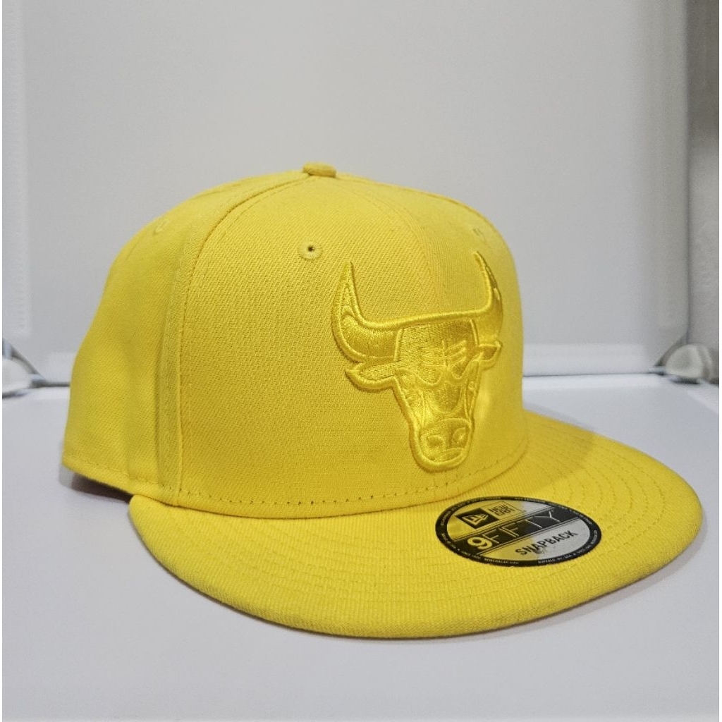 Topi Snapback New Era x NBA Chicago Bulls 9FIFTY berwarna merah