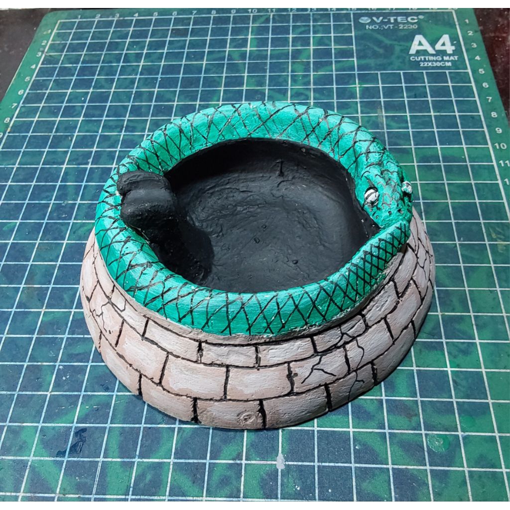 Asbak ular astec unik