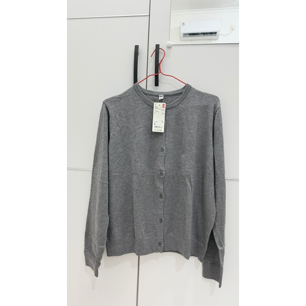 NEW Cardigan Uniqlo Abu Size XL