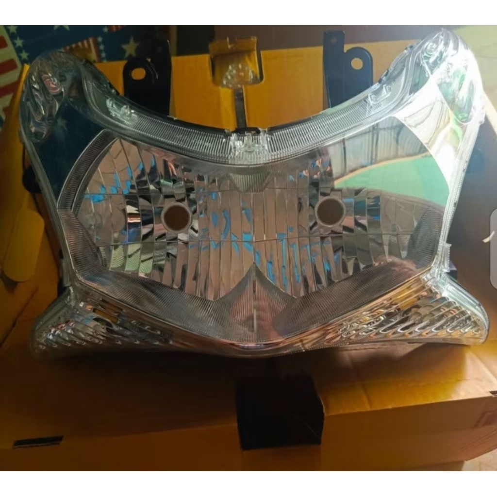lampu depan PCX 125 CC original copotan no minus ori bekas