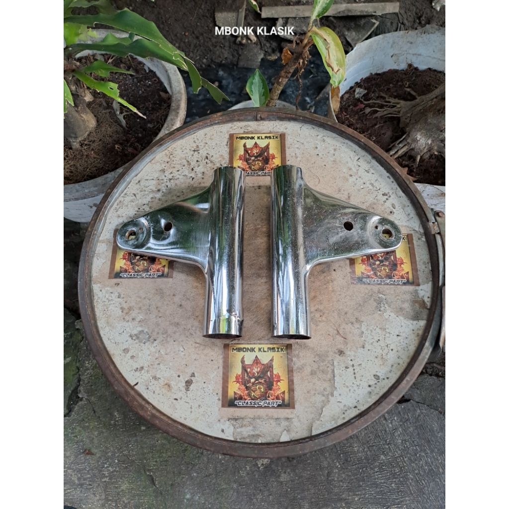 kupingan lampu rx 100 rx 125 ORIGINAL kupingan lampu depan rx100 rx125 bracket dudukan lampu yamaha 