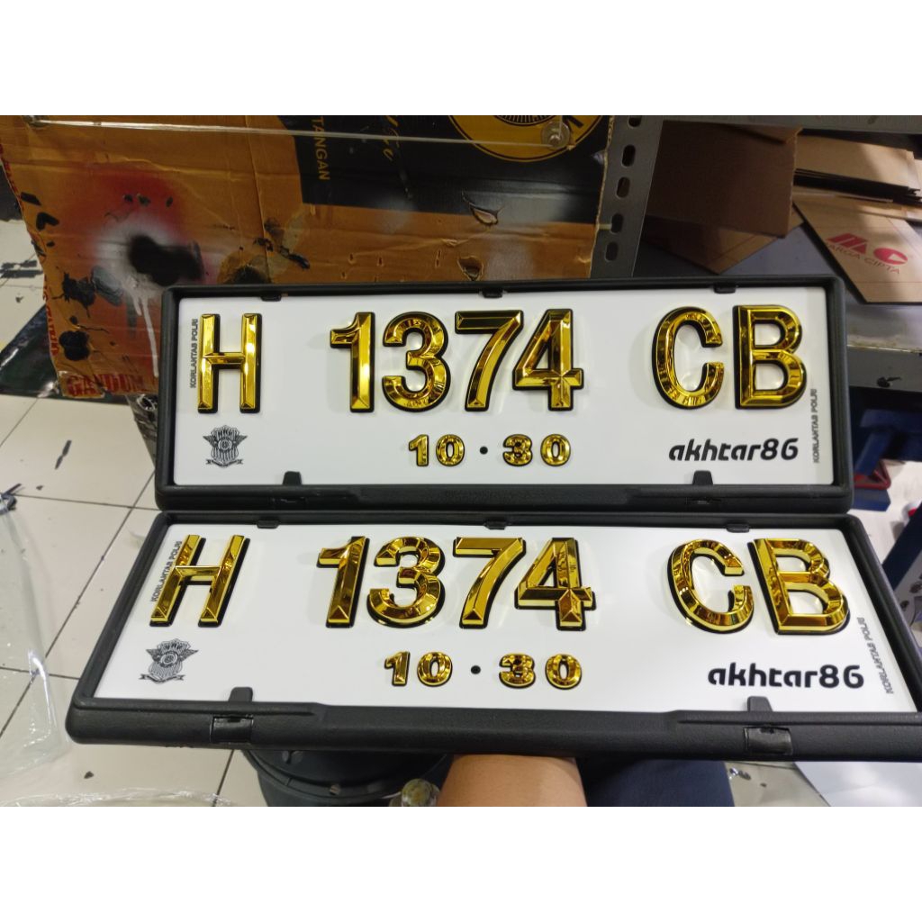 PLAT NOMOR MOBIL VARIASI / PLAT TIMBUL GOLD