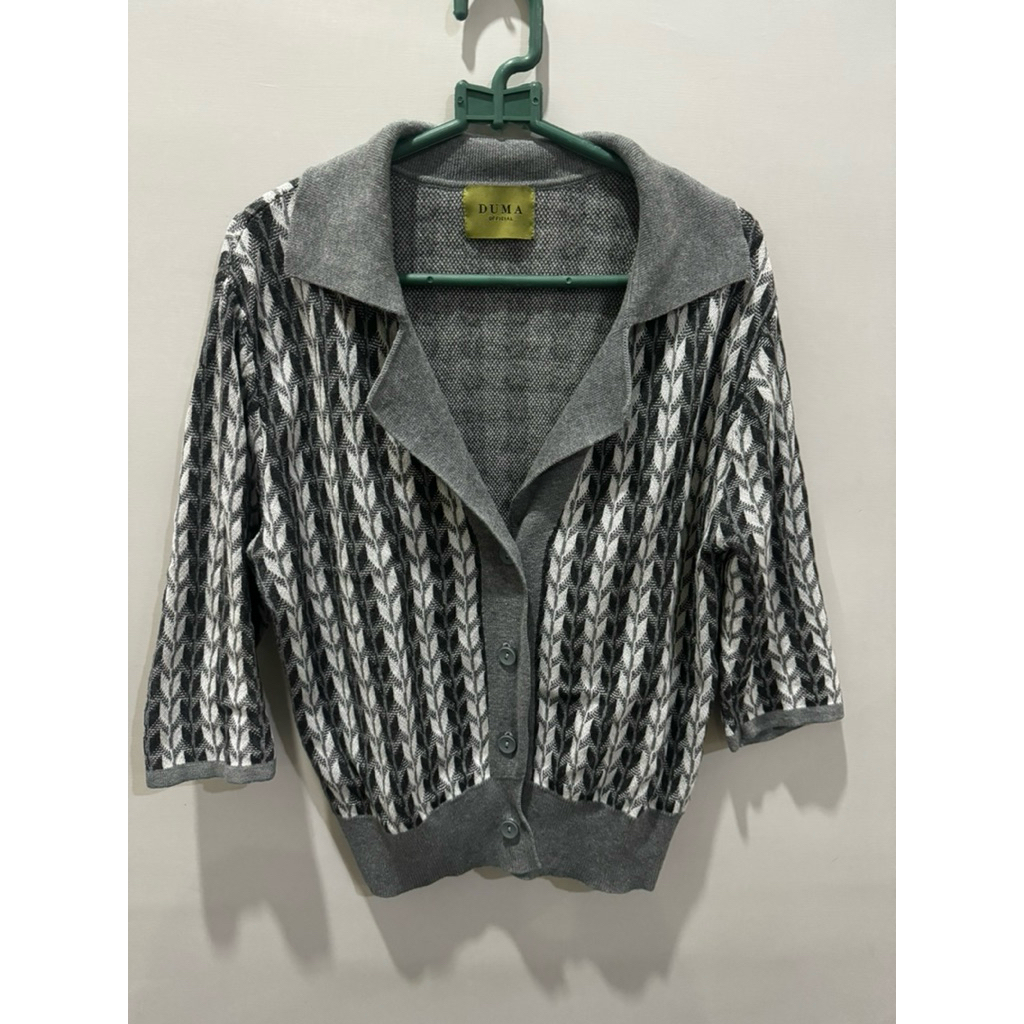 DUMA Cardigan Preloved