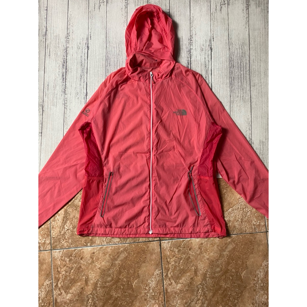 Jaket Running Thenorthface Flight Series Pink Jaket Parasut dengan Hoodie dan Desain Zipper