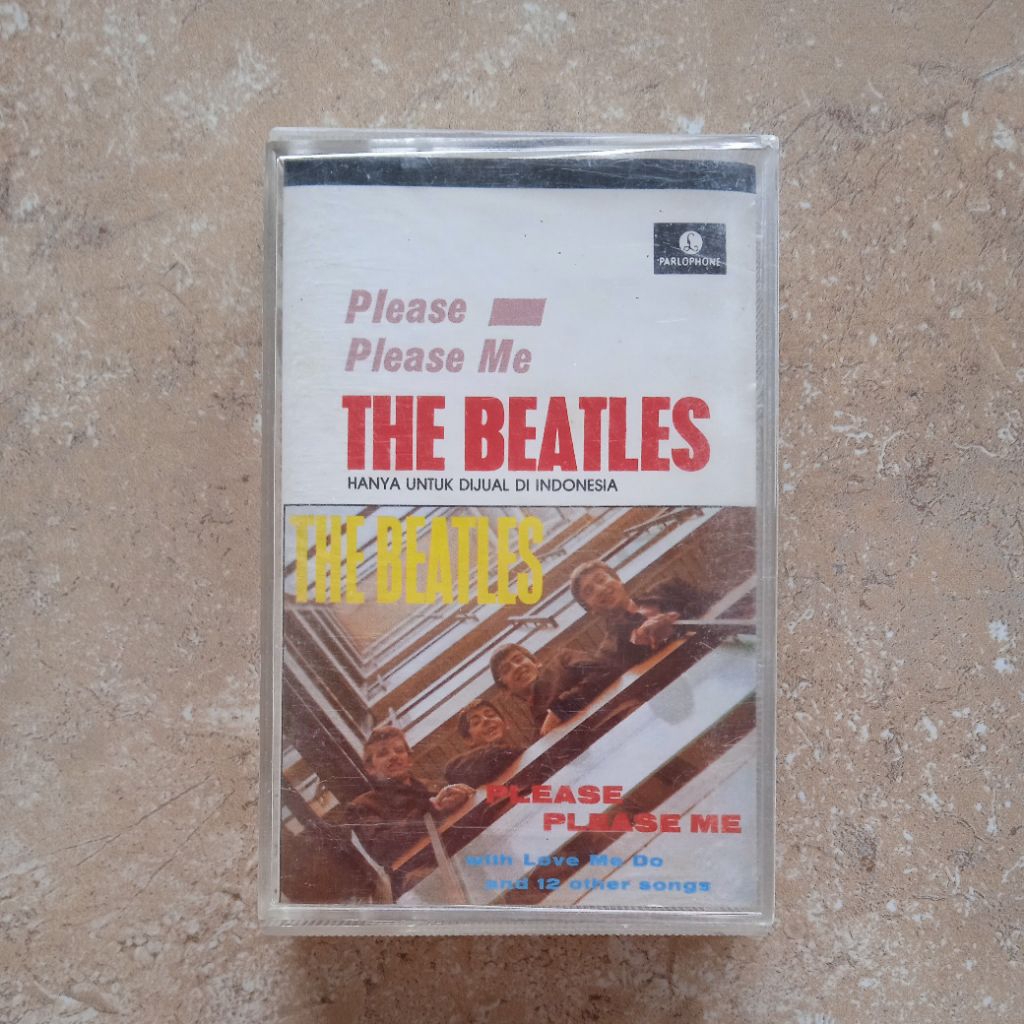 Kaset Pita The Beatles "Please Please Me"