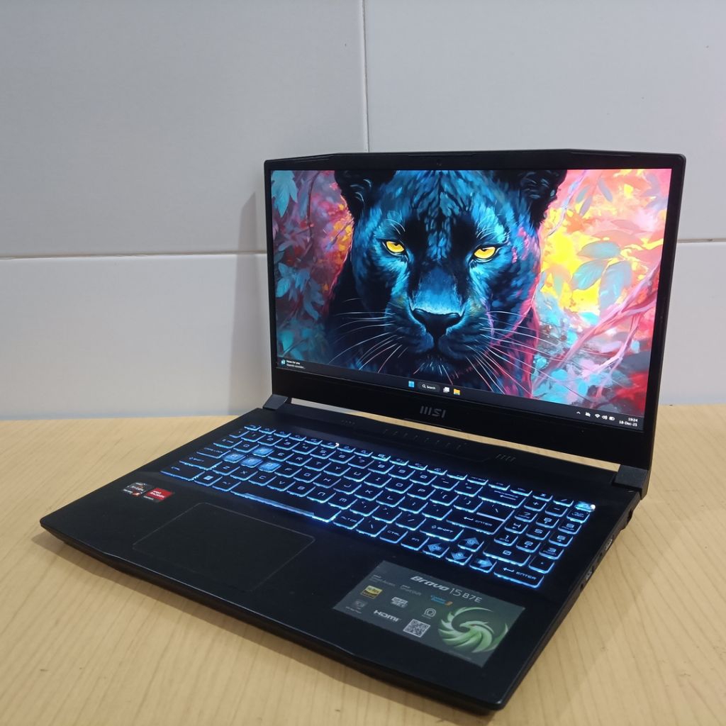 MSI BRAVO 15 B7ED - RYZEN 5 7535HS | RAM 8 GB | VGA RX 6550M / RTX 3050 | LAYAR 144 Hz