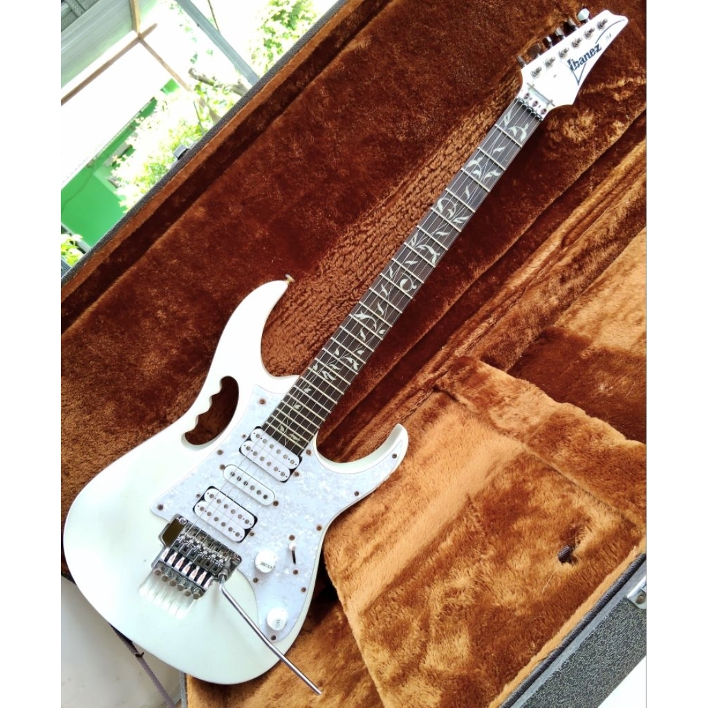 gitar elektrik Ibanez jem flouwer white Made in korea