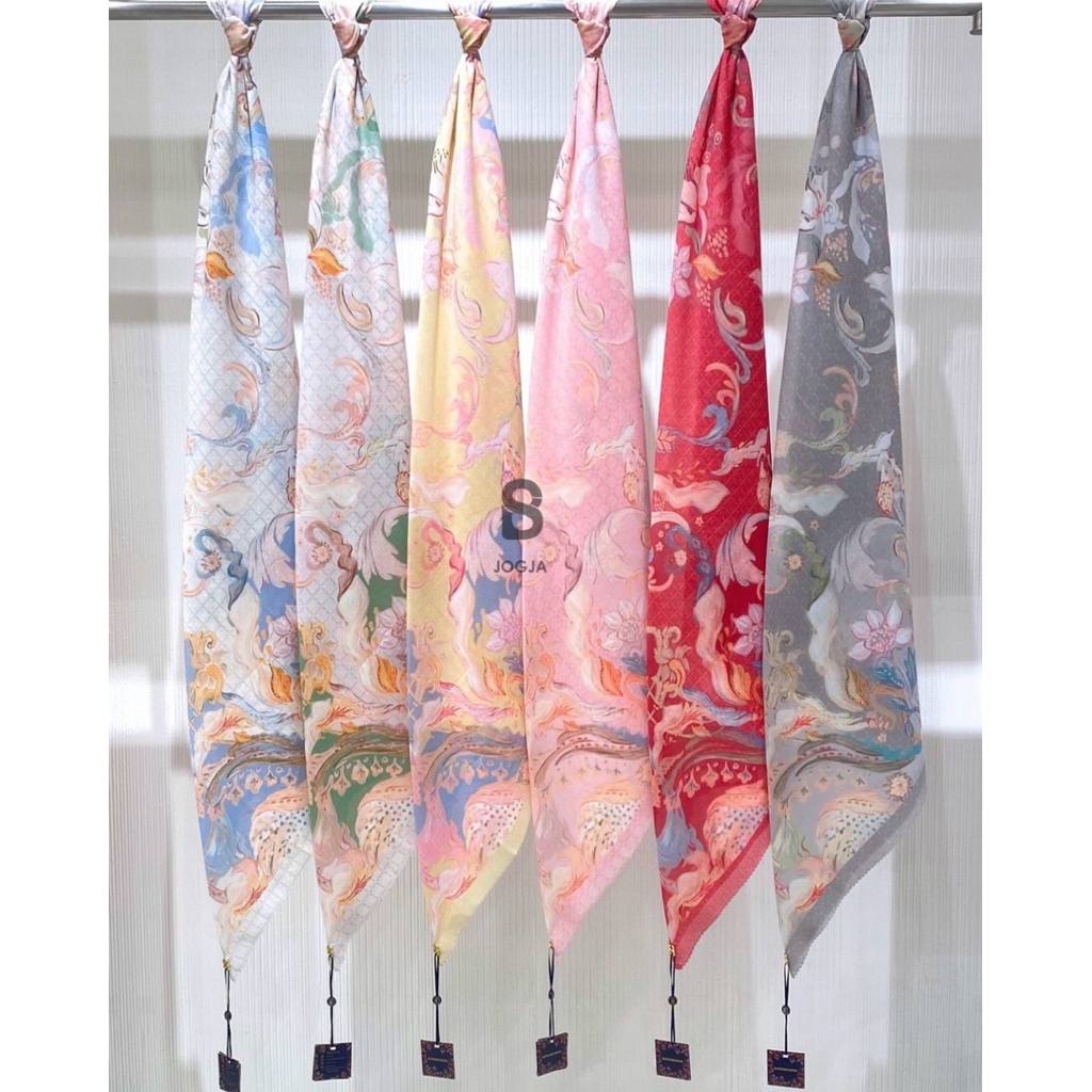 Buttonscarves Dian Pelangi Autograph 3.0 Hijab square Jilbab Segiempat Voal BS Original