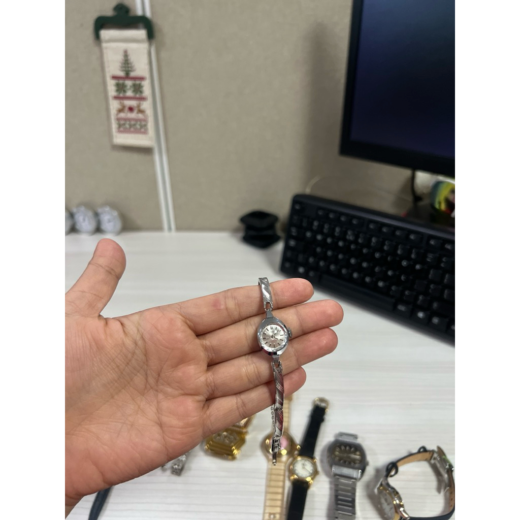 Jam Tangan Wanita Pagol