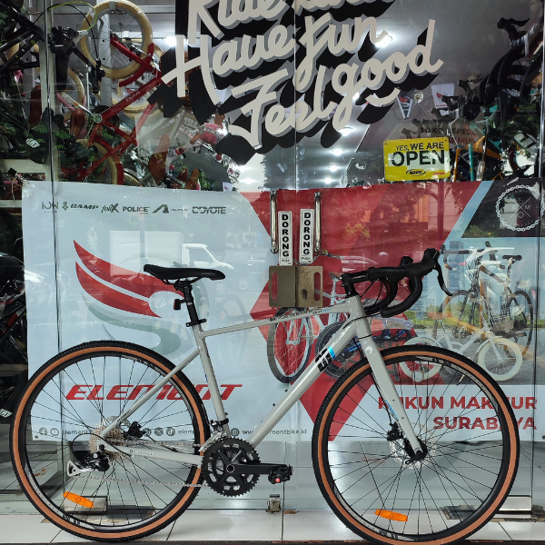 Element MONTREAL Gravel Road Bike 18 Speeds Bottom Bracket Hollowtech 2 - Frame Fork Alloy / Interna