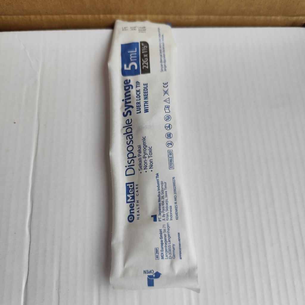 OneMed Disposable Syringe 5 cc.Spuit 5 cc. 5 ml OneMed. 5 cc Onemed