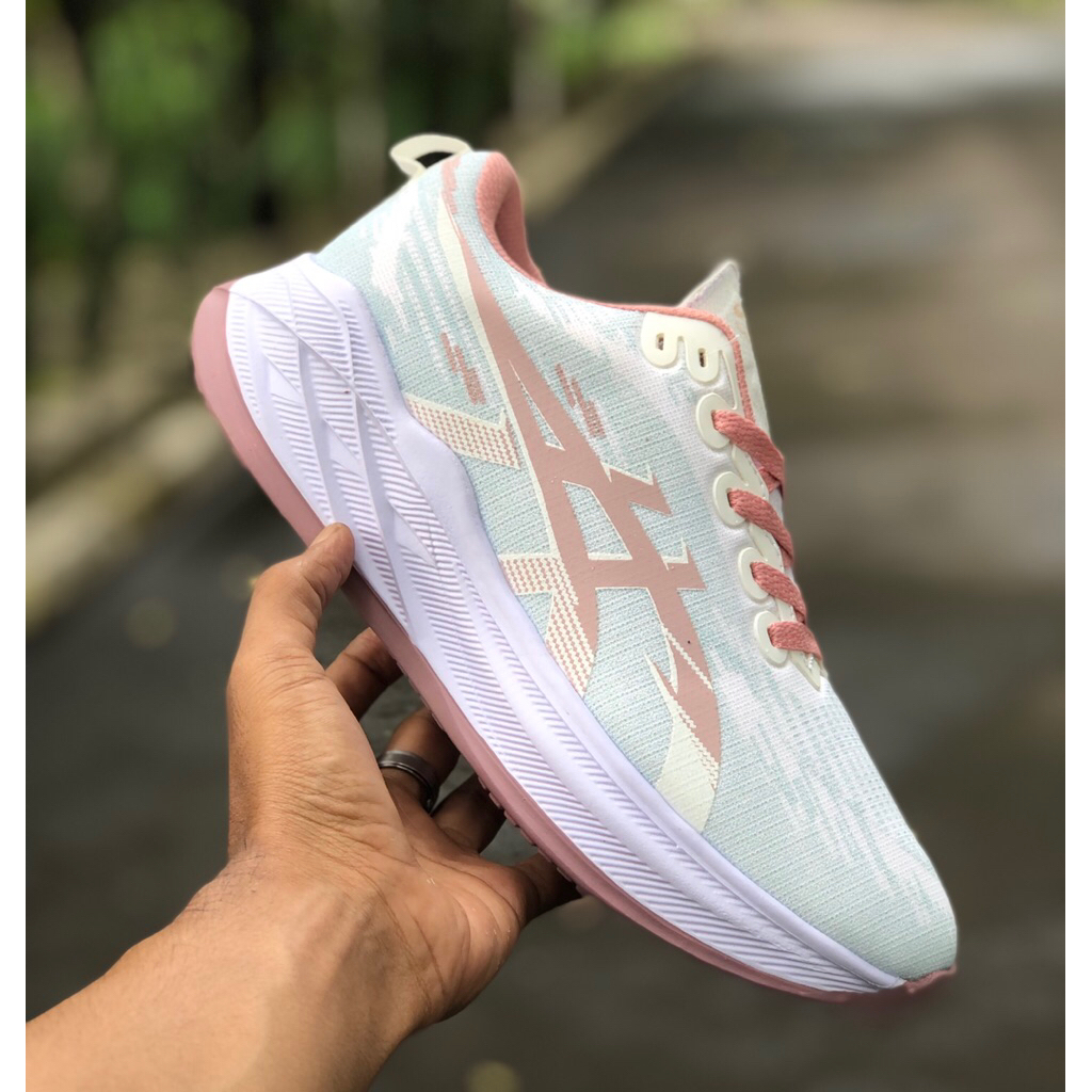 sepatu wanita ringan putih peach 36/41